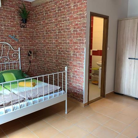 Armada Family Apartment ハイデゥソボスロー エクステリア 写真