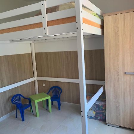 Armada Family Apartment ハイデゥソボスロー エクステリア 写真