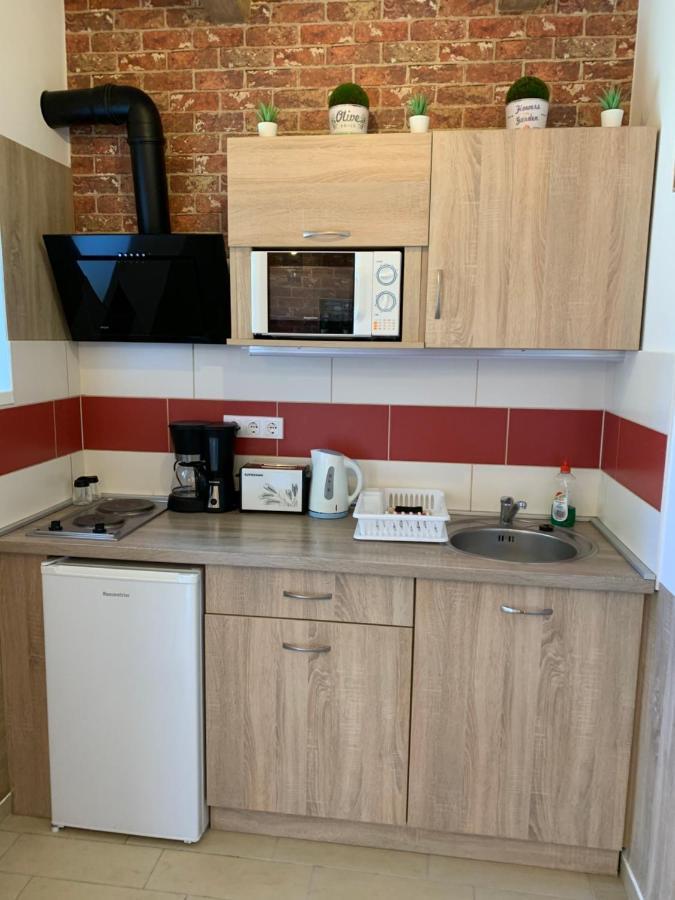 Armada Family Apartment ハイデゥソボスロー エクステリア 写真