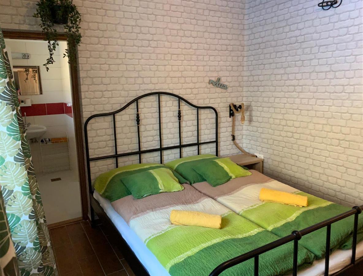 Armada Family Apartment ハイデゥソボスロー エクステリア 写真