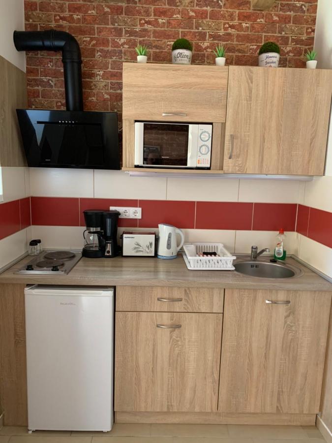 Armada Family Apartment ハイデゥソボスロー エクステリア 写真