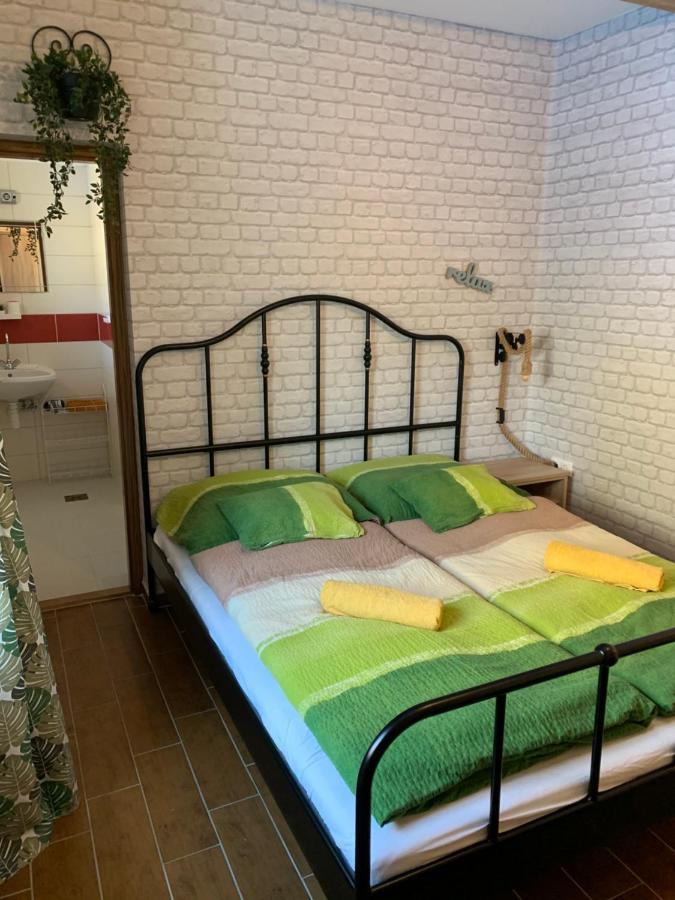 Armada Family Apartment ハイデゥソボスロー エクステリア 写真