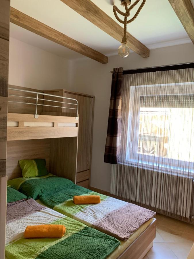 Armada Family Apartment ハイデゥソボスロー エクステリア 写真