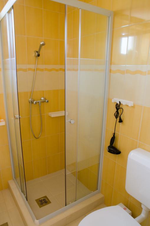 Armada Family Apartment ハイデゥソボスロー 部屋 写真