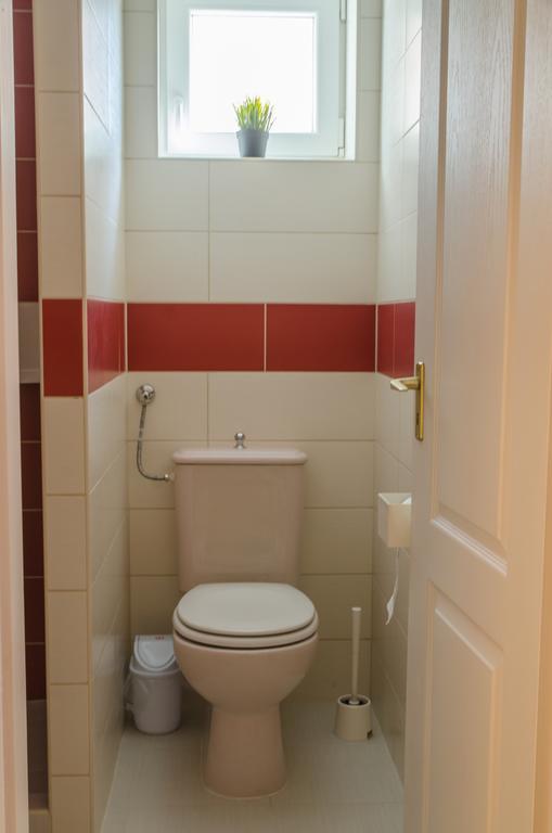 Armada Family Apartment ハイデゥソボスロー 部屋 写真